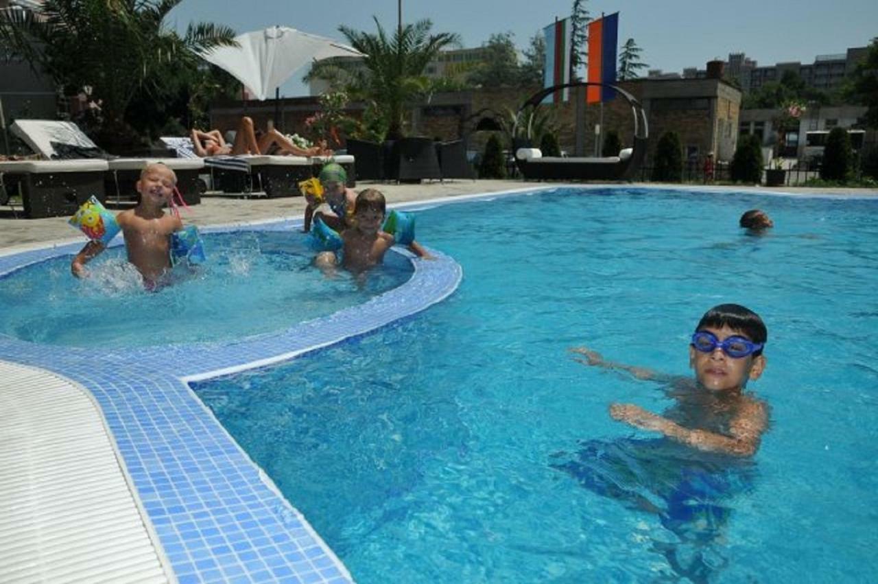 סאני ביץ' Hotel Mida מראה חיצוני תמונה