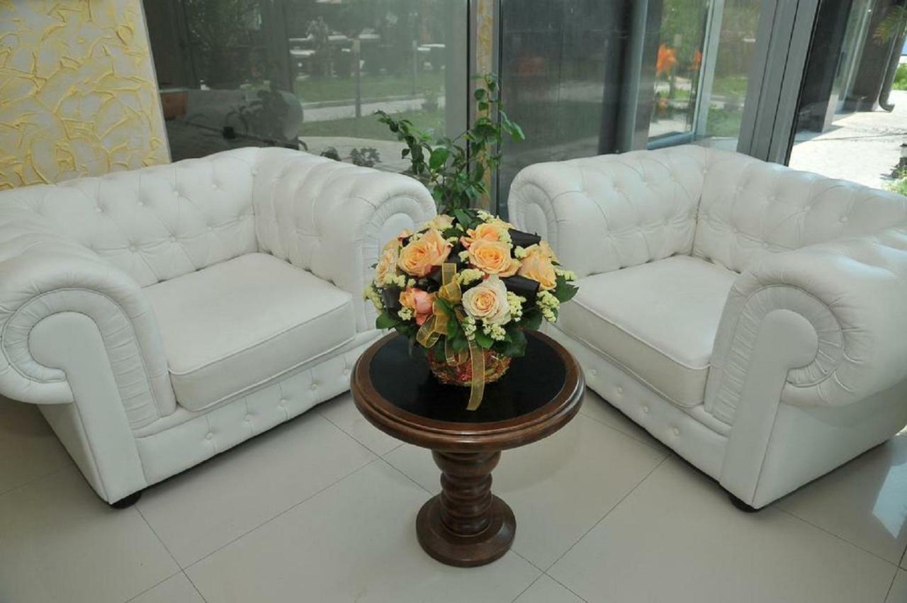סאני ביץ' Hotel Mida מראה חיצוני תמונה