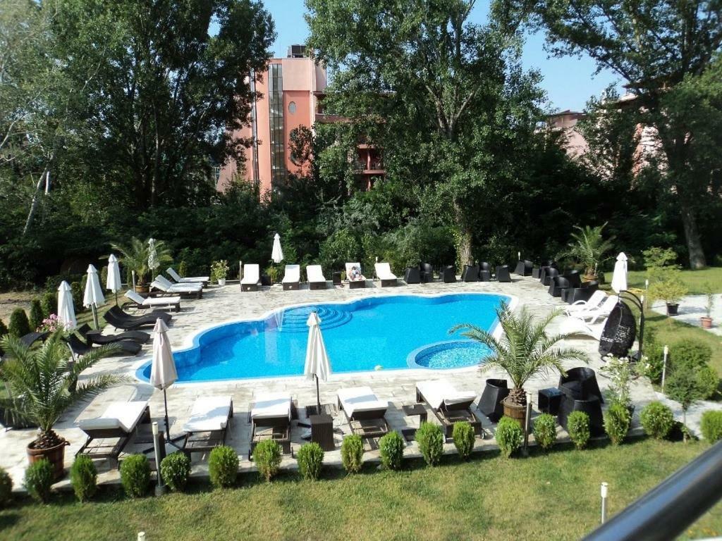 סאני ביץ' Hotel Mida מראה חיצוני תמונה