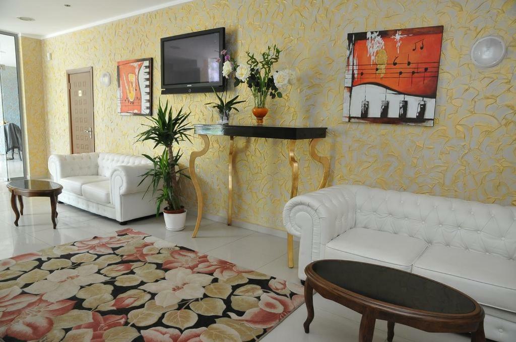 סאני ביץ' Hotel Mida מראה חיצוני תמונה